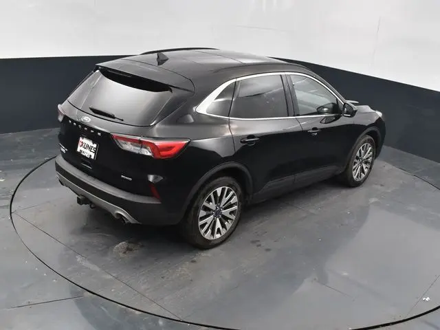 2022 Ford Escape Titanium photo 25