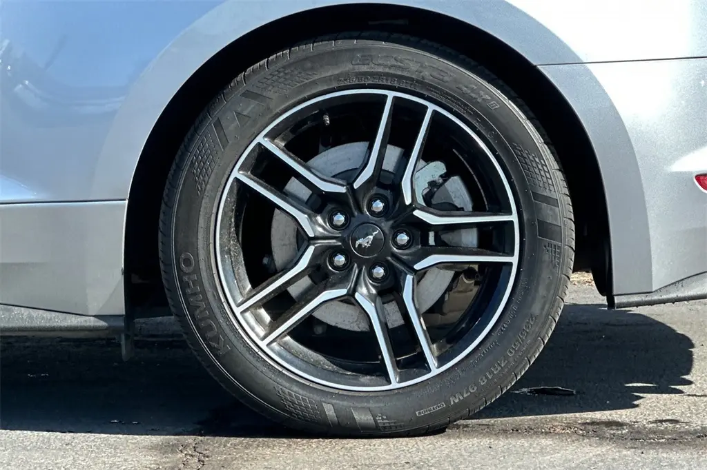 2023 Ford Mustang EcoBoost Premium photo 25