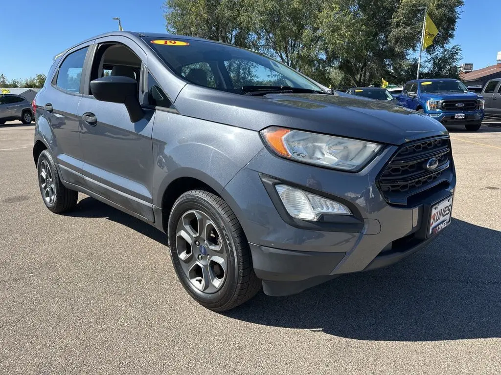 2019 Ford EcoSport S photo 2