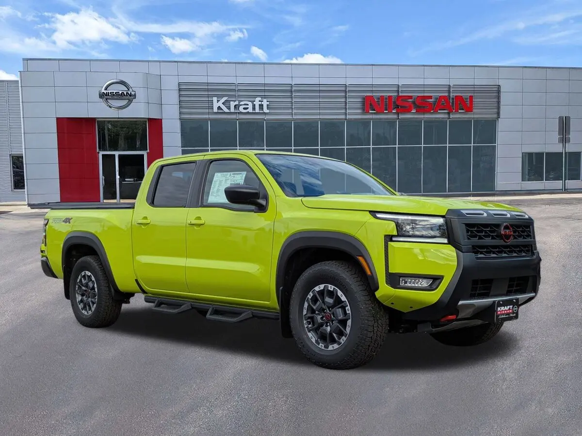 2026 Nissan Frontier PRO-4X's photo