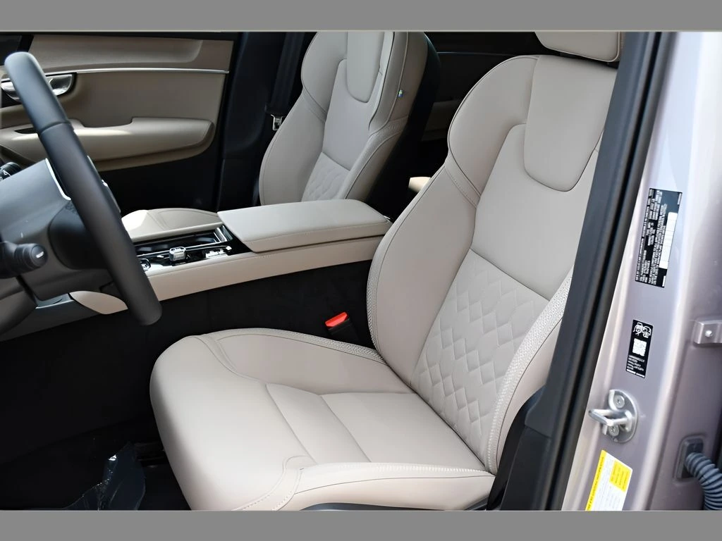 2026 Volvo XC90 Plus - Photo 13