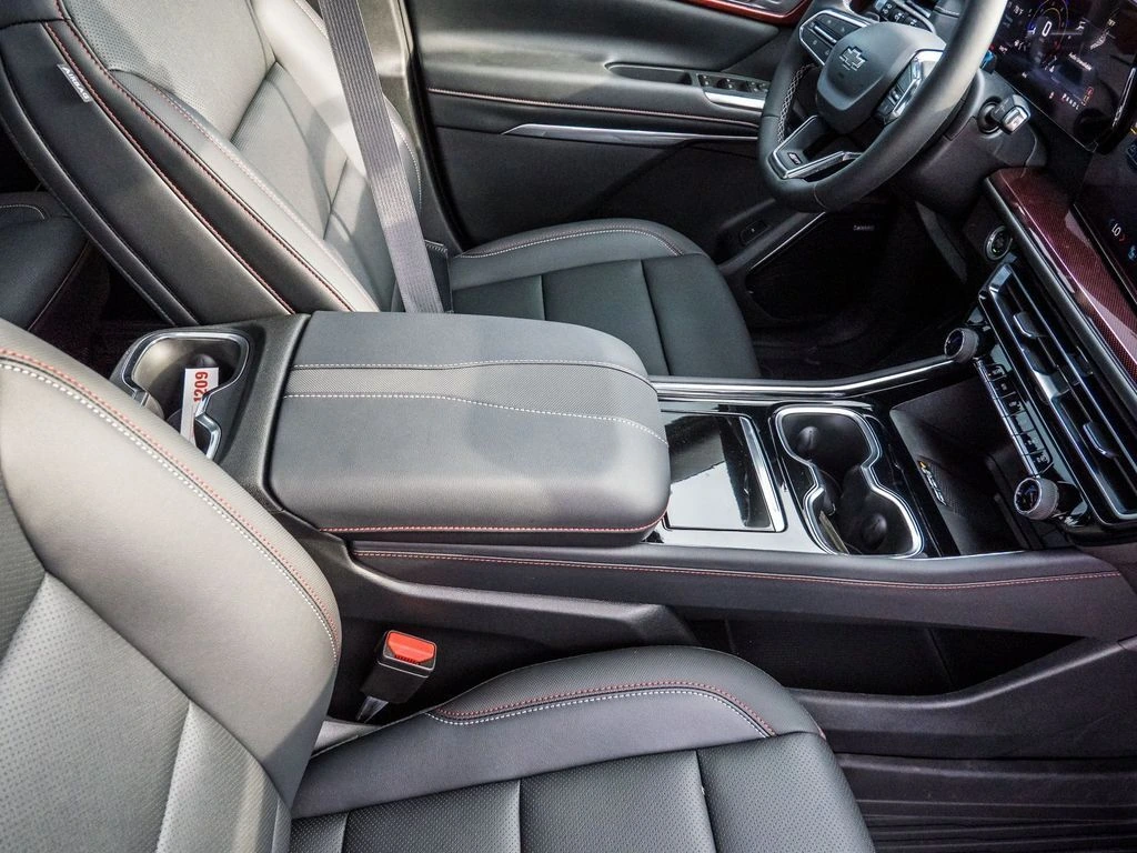 2026 Chevrolet Traverse Z71 - Photo 19