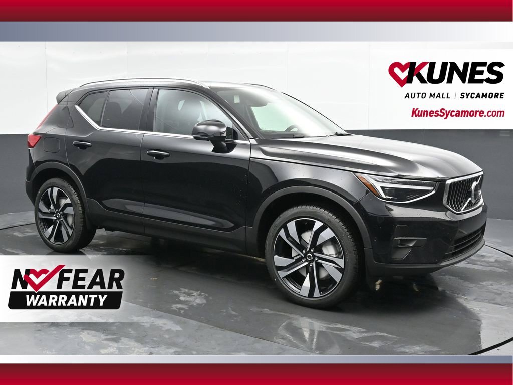 2025 Volvo XC40 B5 Ultra