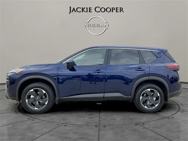 2026 Nissan Rogue SV photo 2