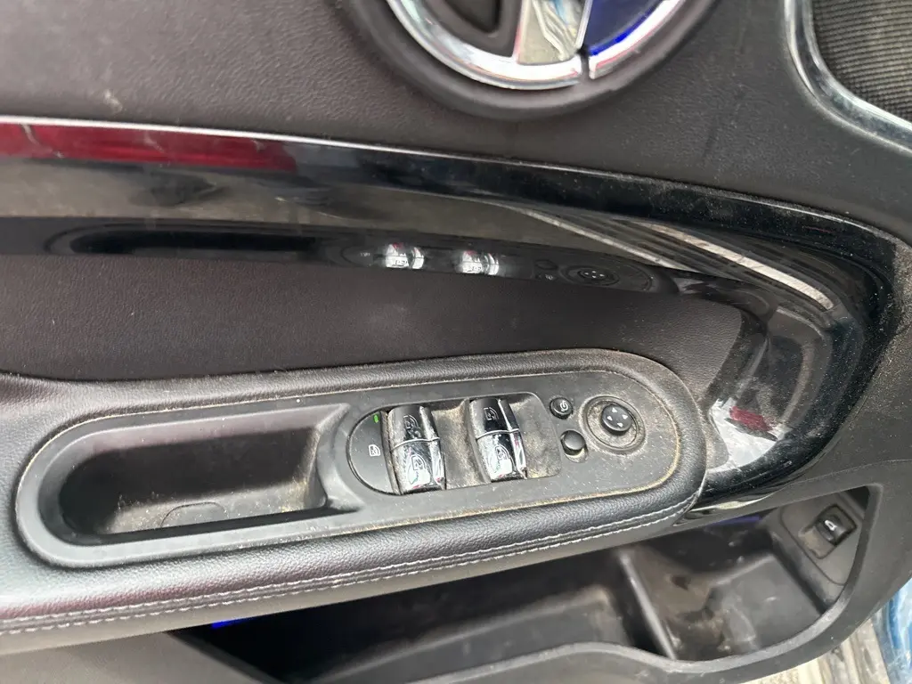 2018 Mini Cooper S ALL4 photo 13