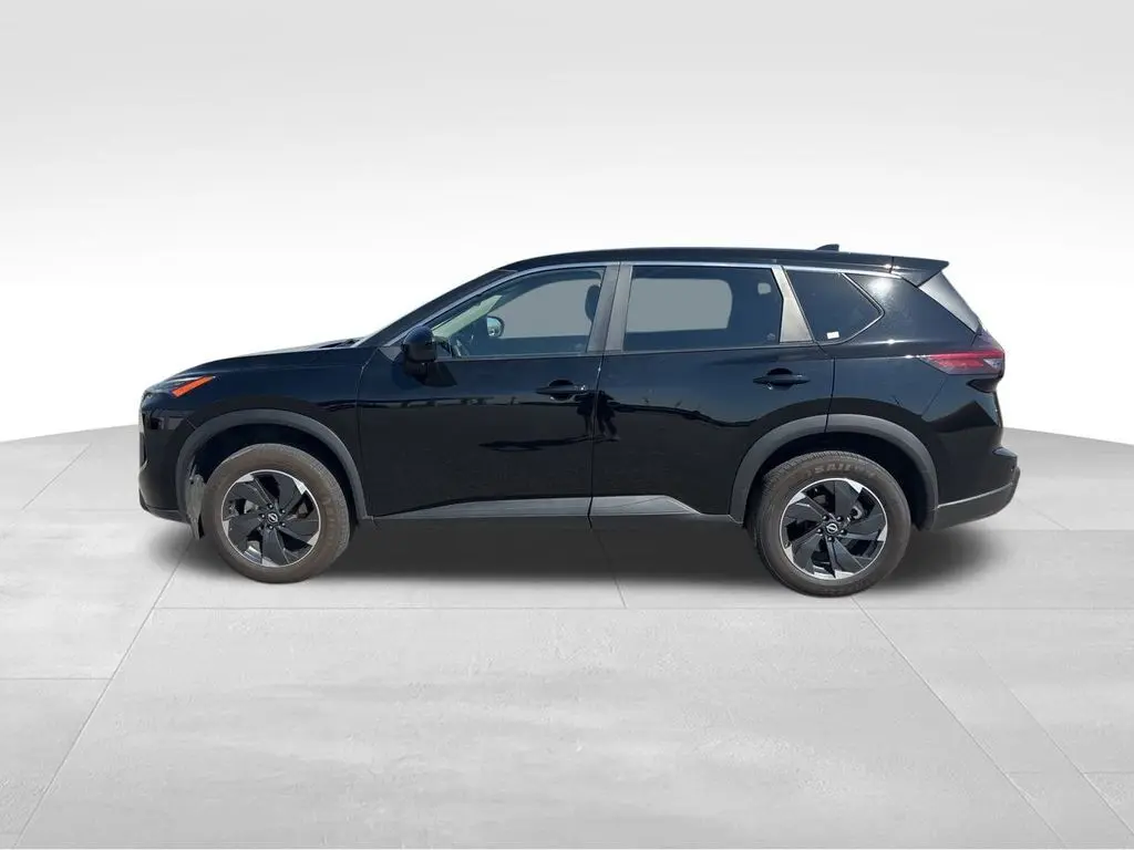 2024 Nissan Rogue SV photo 4