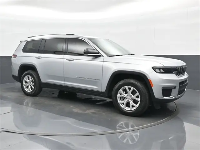 2023 Jeep Grand Cherokee Limited photo 4