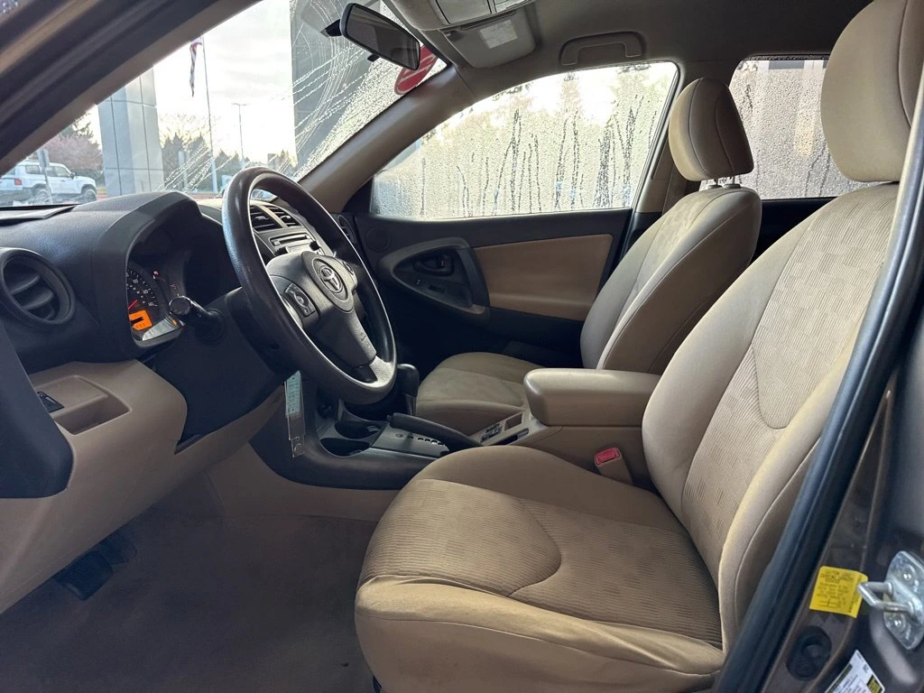 2012 Toyota RAV4 Base - Photo 17