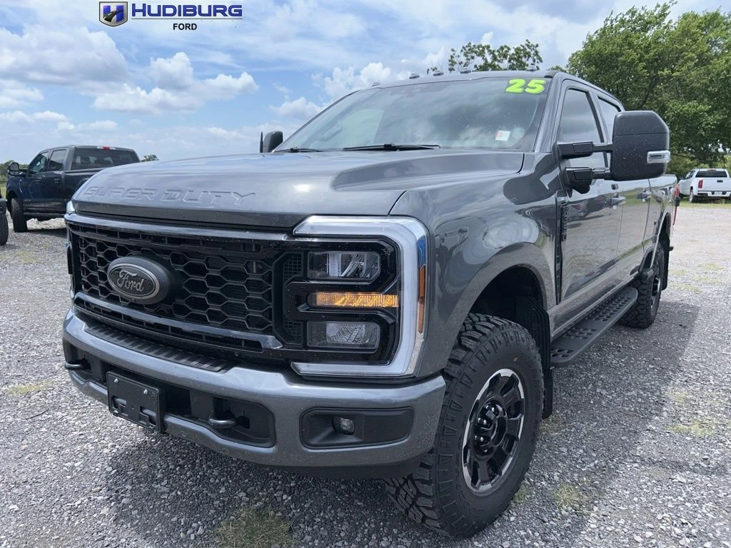 2025 Ford F-350 XLT 4x4 Crew Cab 6-3/4' Box SRW's photo