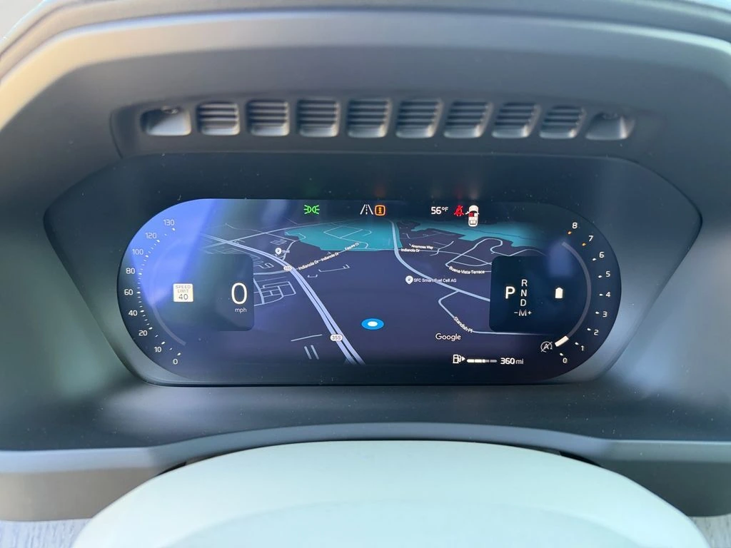 2026 Volvo - image 24