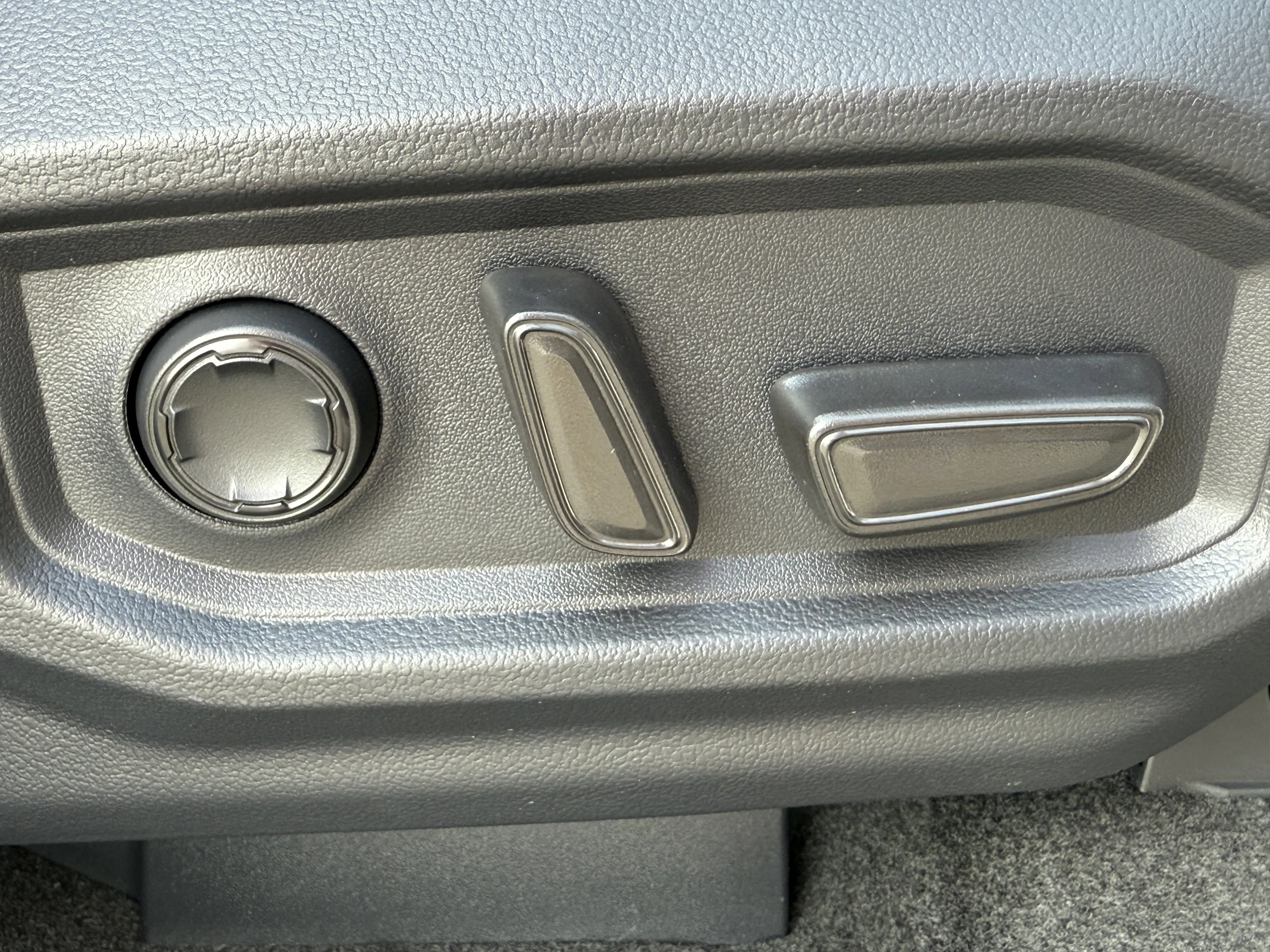2026 Toyota Sequoia Platinum photo 14