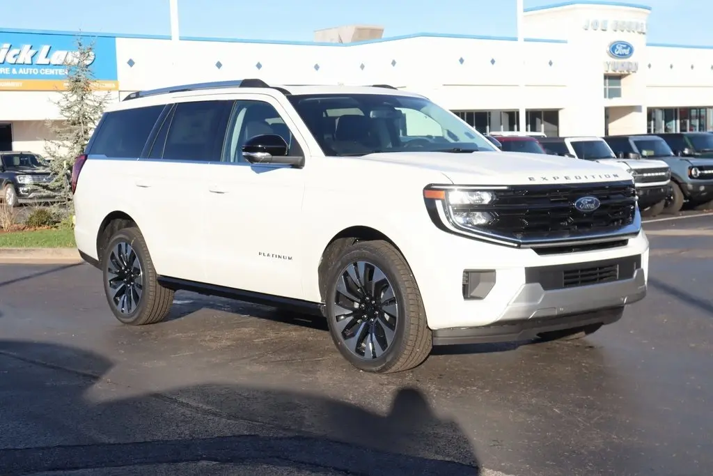 2025 Ford Expedition Platinum's photo