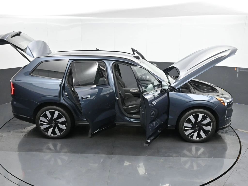 2025 Volvo EX90 Ultra - Photo 42