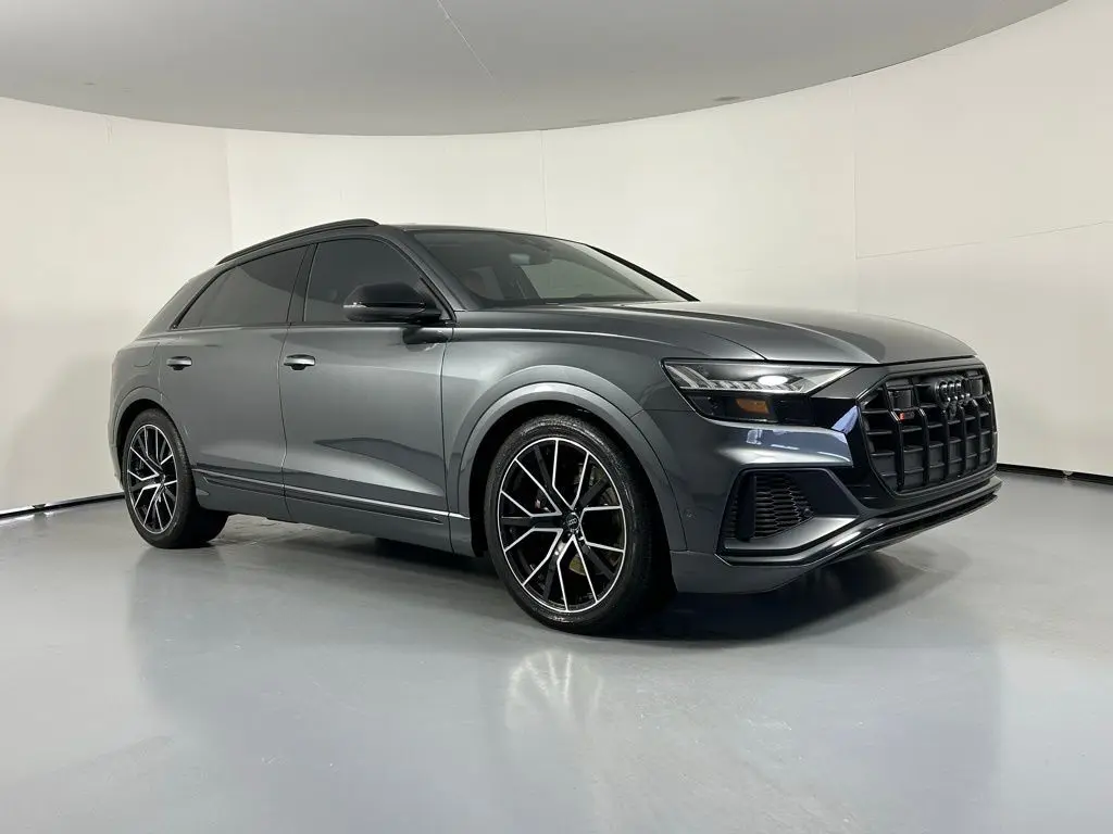 2020 Audi SQ8 Prestige's photo