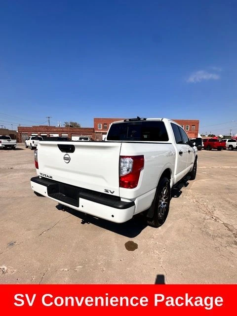 2024 Nissan Titan SV - Photo 8