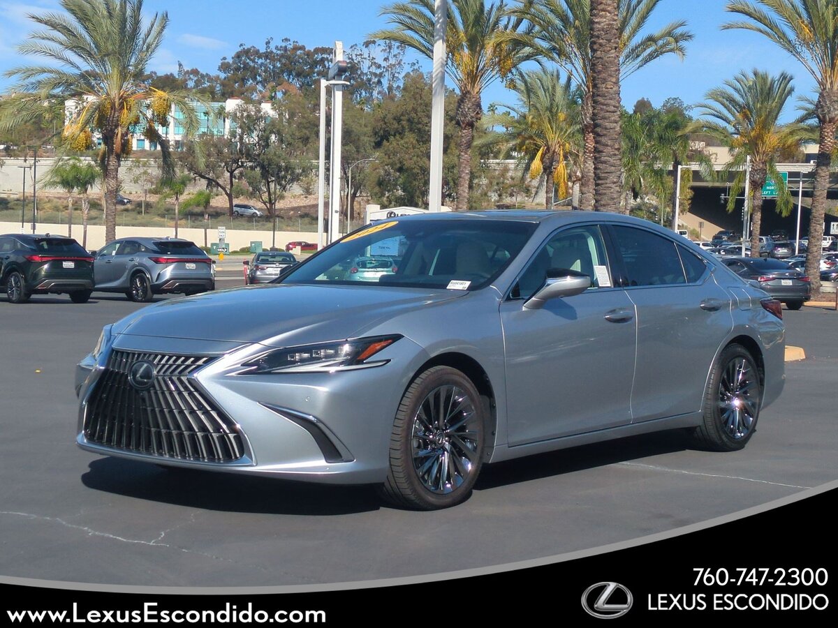 2024 Lexus ES 300h Luxury
