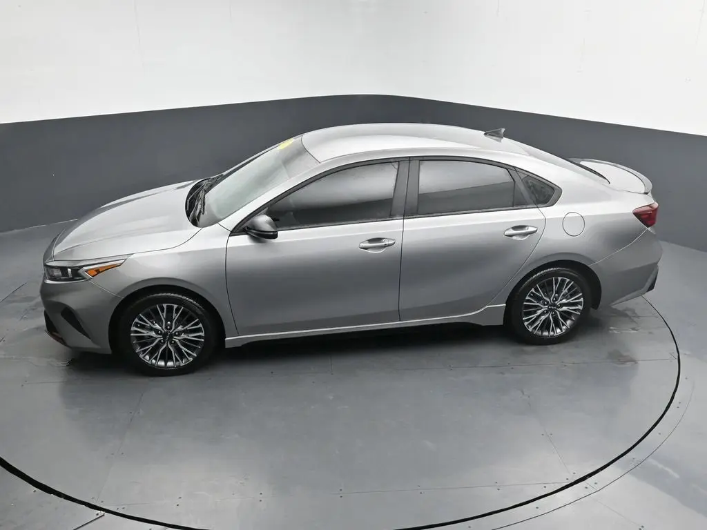 2024 Kia Forte GT-Line photo 26