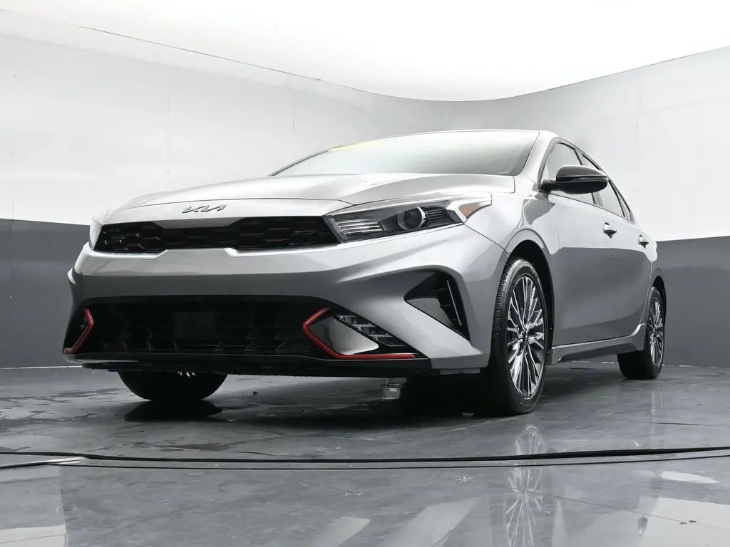 2024 Kia Forte GT-Line photo 33