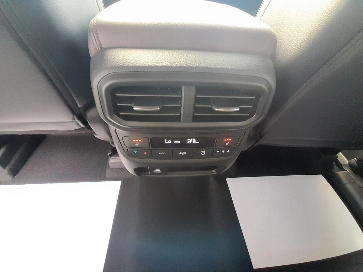 2024 Honda Pilot Elite - Photo 48