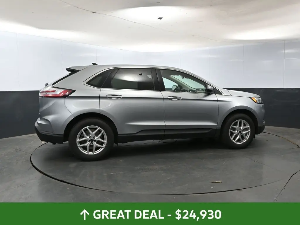Used 2024 Ford Edge SEL with VIN 2FMPK4J98RBA81303 for sale in Elkhorn, WI