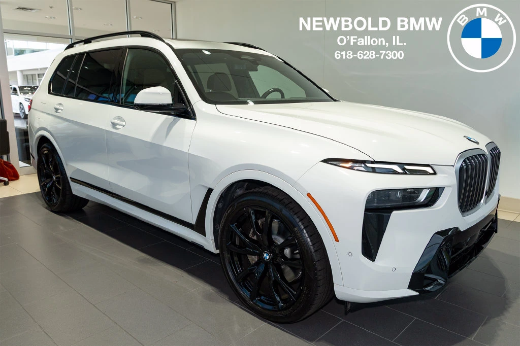 2023 BMW X7