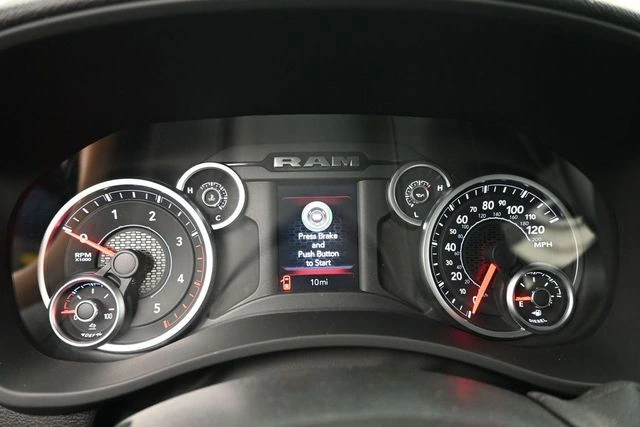 2026 RAM 2500 Tradesman/Black Express - Photo 13
