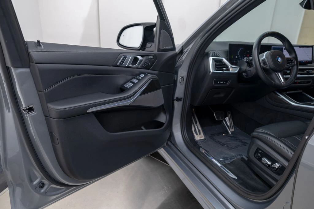 2025 BMW X7 M60i - Photo 13