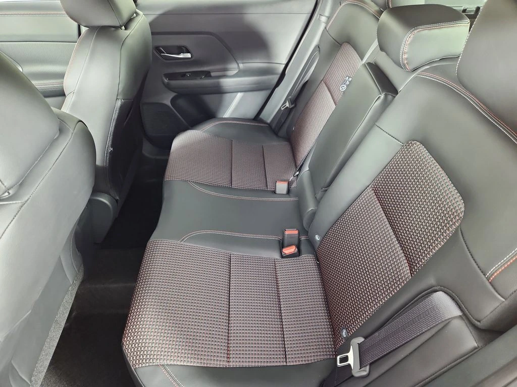 2026 Nissan KICKS SR AWD - Photo 11