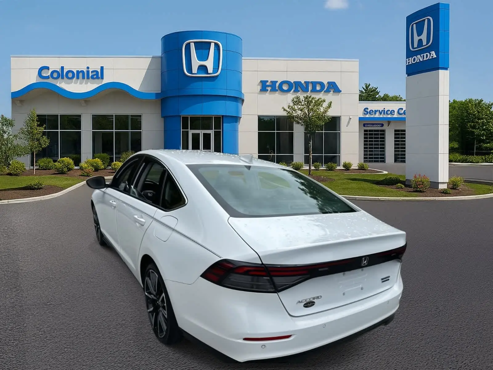 2023 Honda Accord Hybrid Touring photo 3