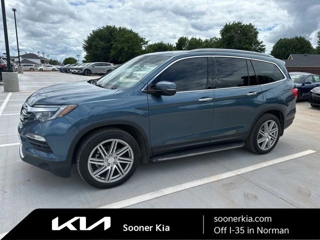 2016 Honda Pilot 2WD Touring's photo