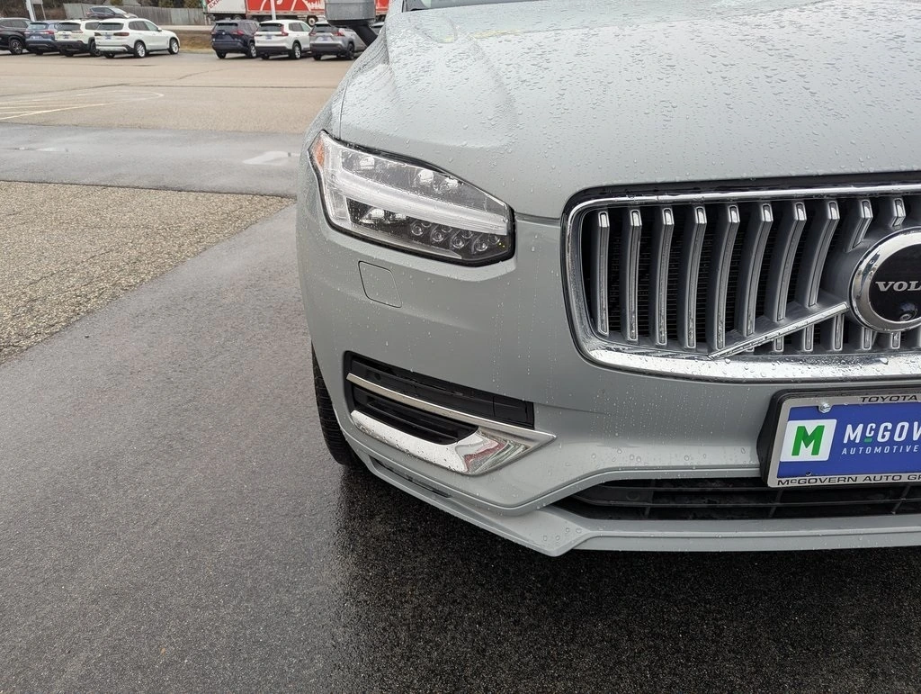 2024 Volvo - image 10