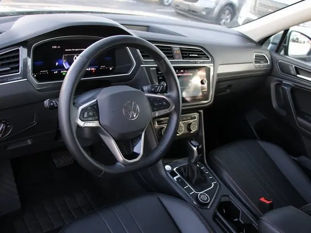 2024 Volkswagen Tiguan Wolfsburg Edition photo 4