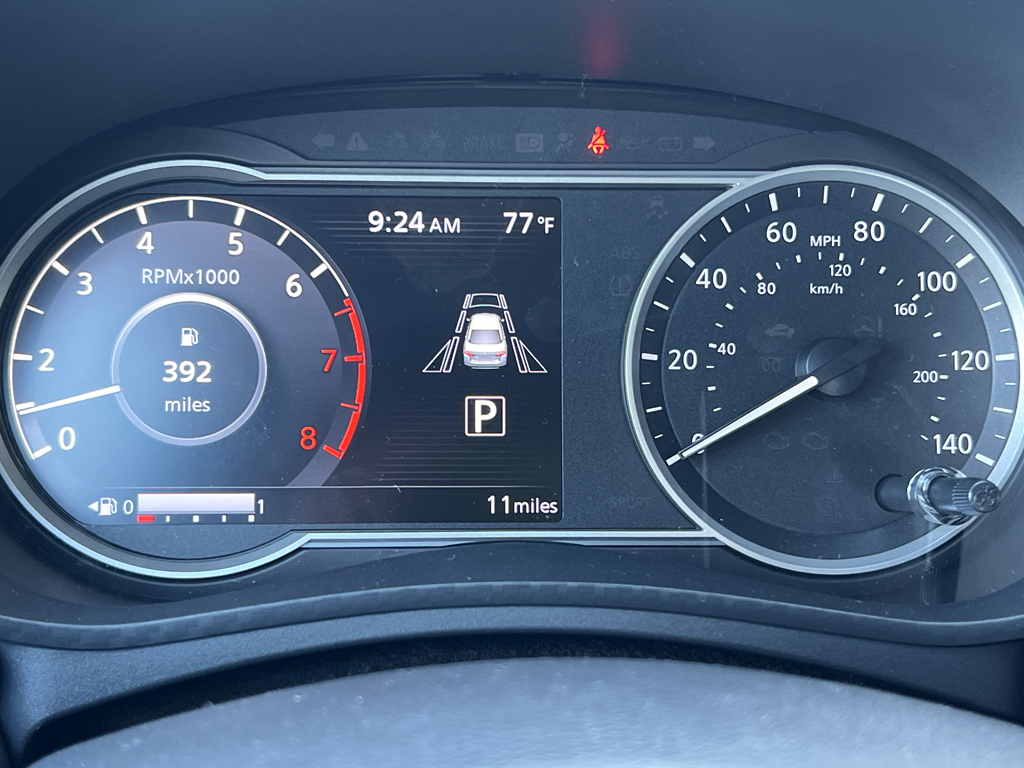 2025 Nissan Versa SR photo 19