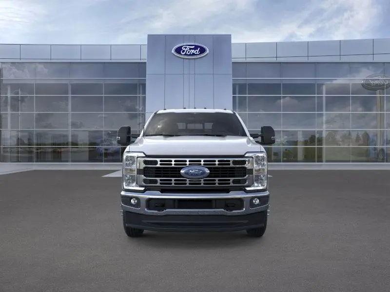 2025 Ford F-350 photo 7