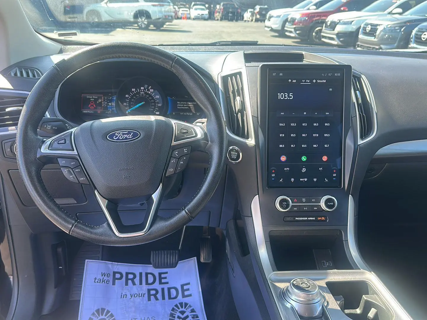 2023 Ford Edge SEL photo 7