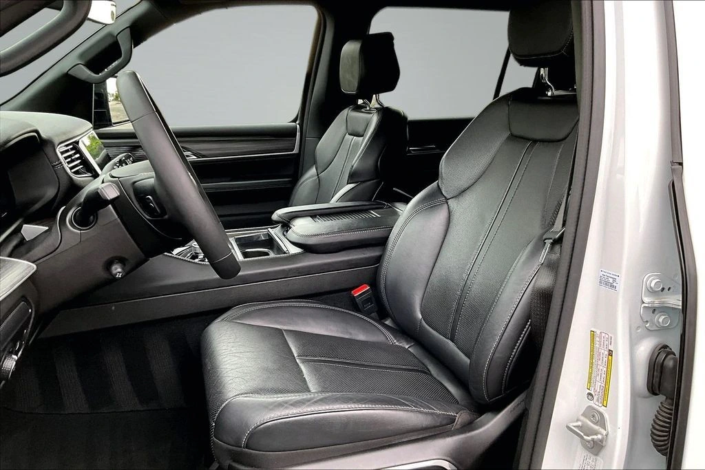 2023 Jeep Wagoneer Series II - Photo 25