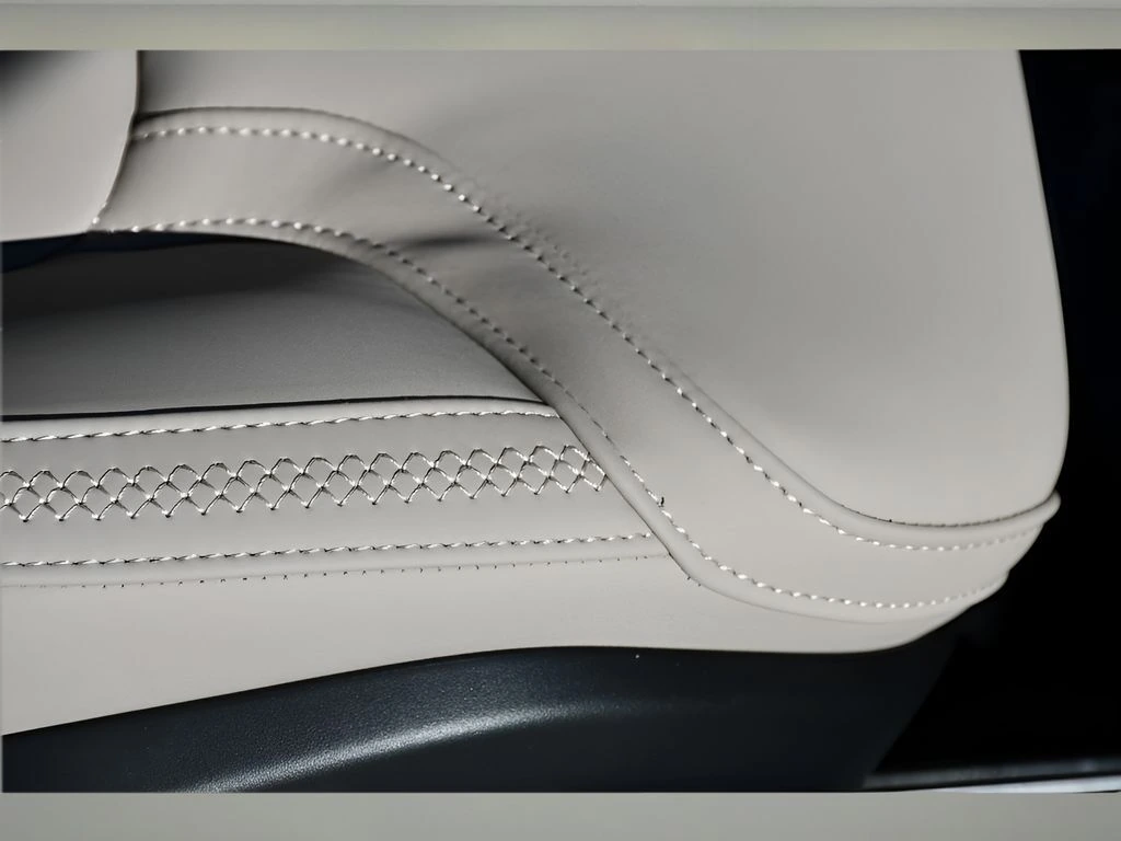 2026 Volvo XC90 Plus - Photo 34