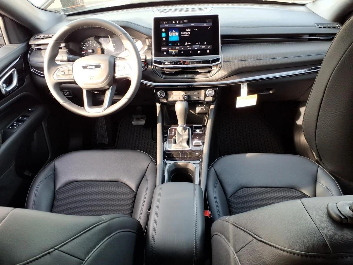 2026 Jeep Compass Latitude Altitude - Photo 6