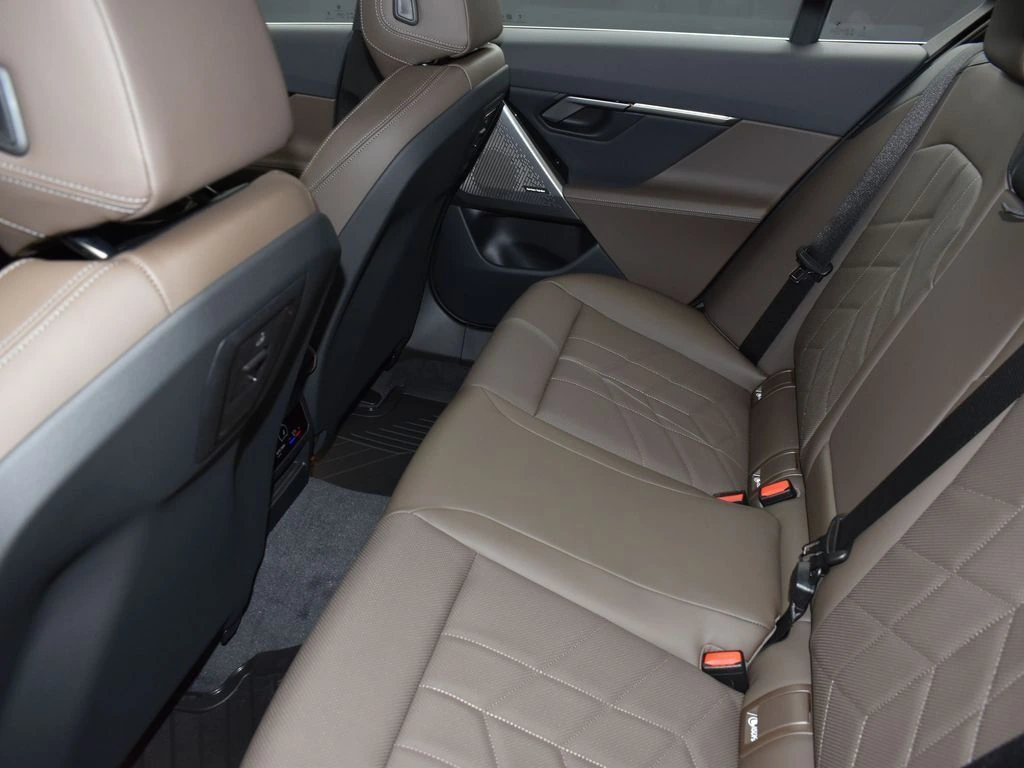 2026 BMW 5 Series 530i - Photo 15
