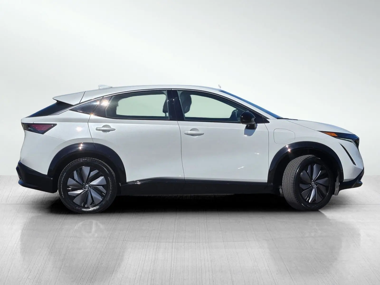 2024 Nissan ARIYA Engage e-4ORCE photo 3