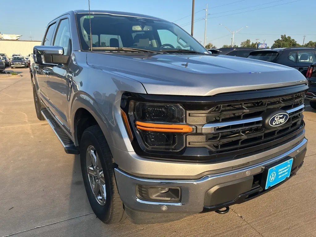2024 Ford F-150 XLT photo 7