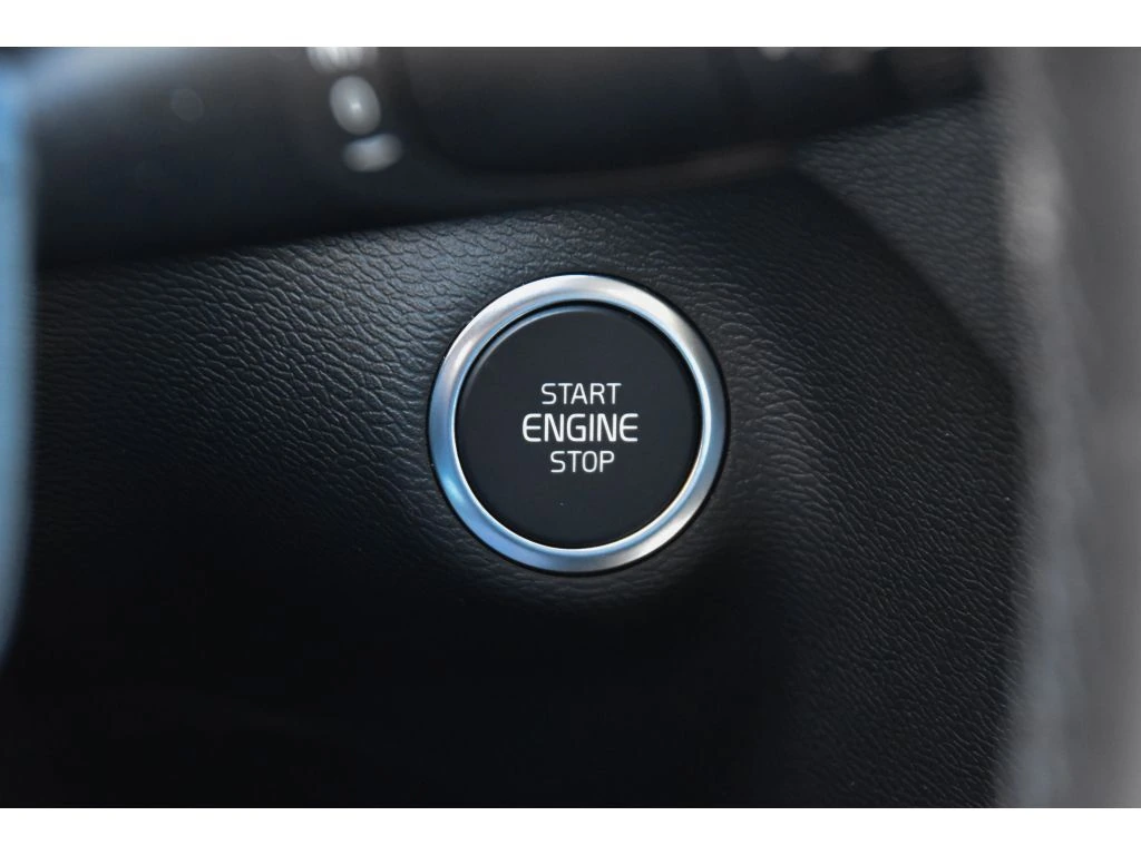 2026 Volvo - image 36