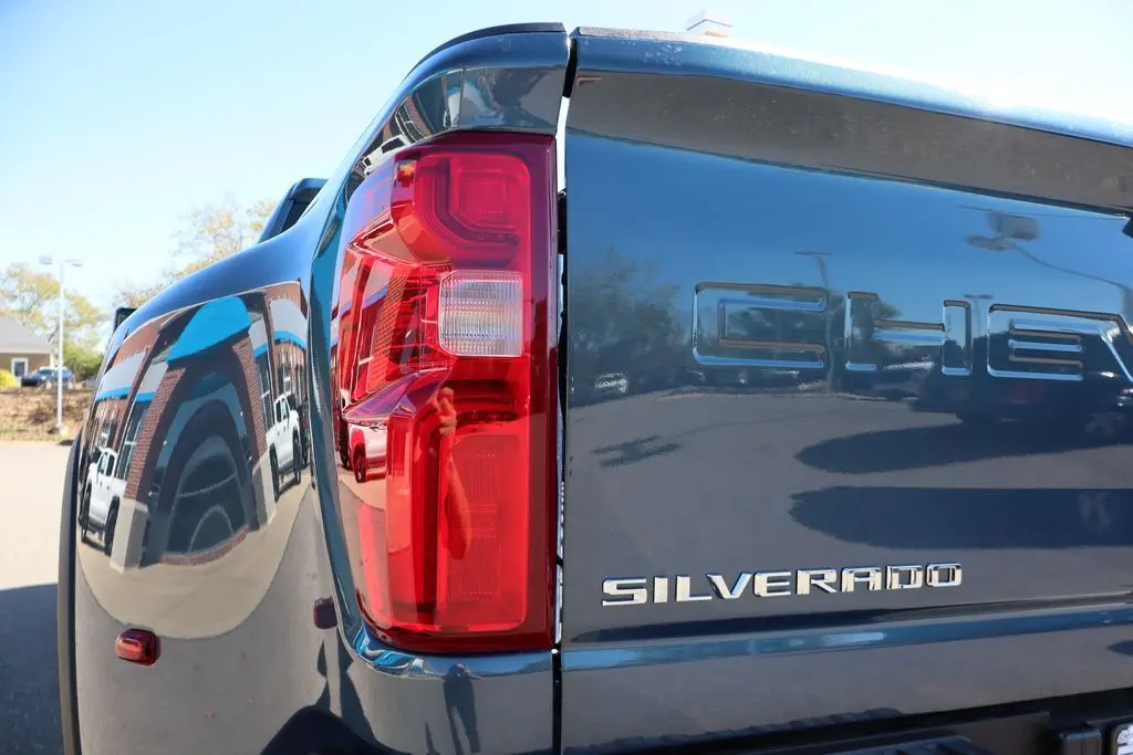 2026 Chevrolet Silverado LT photo 30