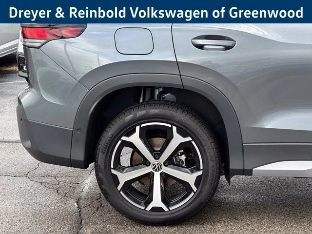 2026 Volkswagen Tiguan SE - Photo 9