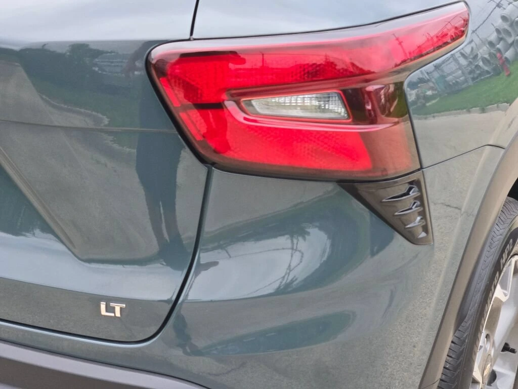 2025 Chevrolet Trax LT - Photo 15