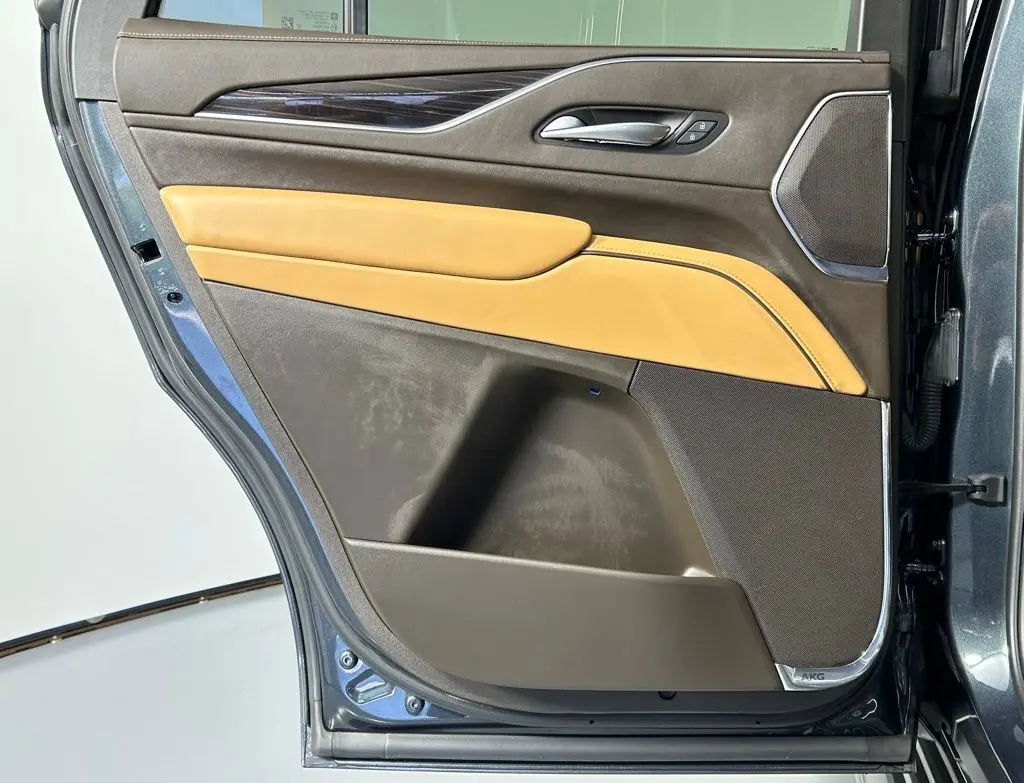 2022 Cadillac Escalade Premium Luxury photo 19