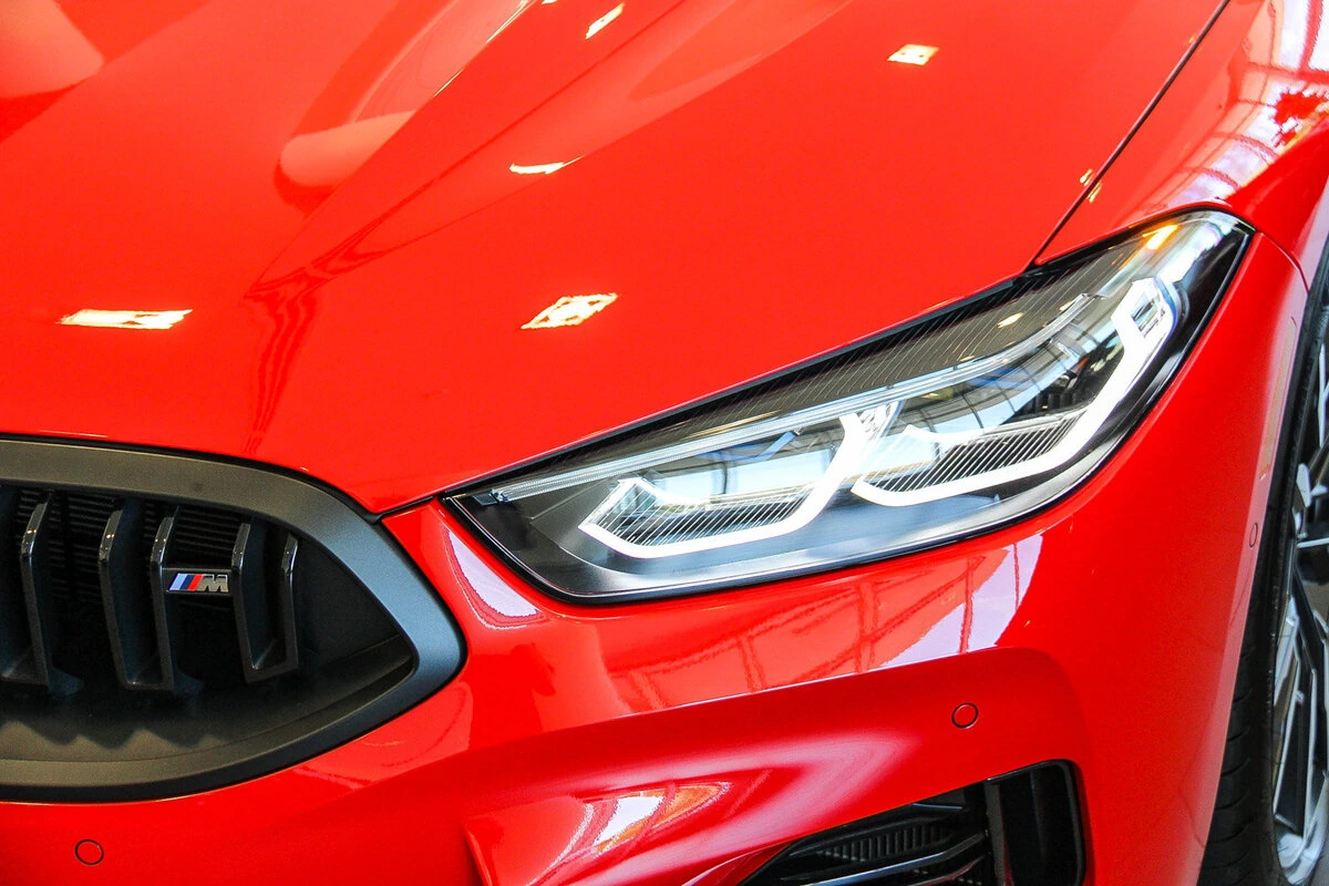 2026 BMW 8 Series M850i - Photo 10