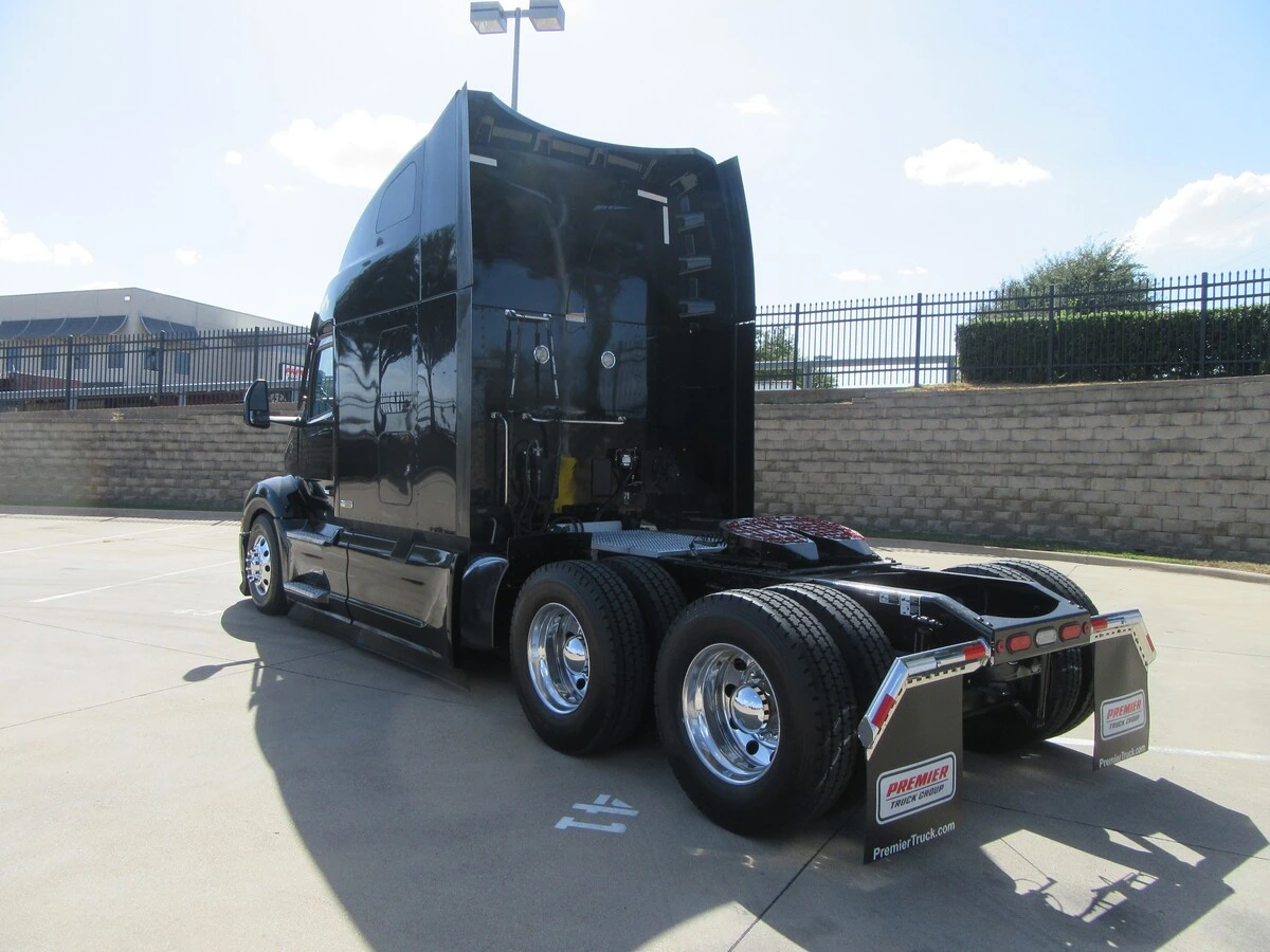 2023 Peterbilt 579 — photo 3