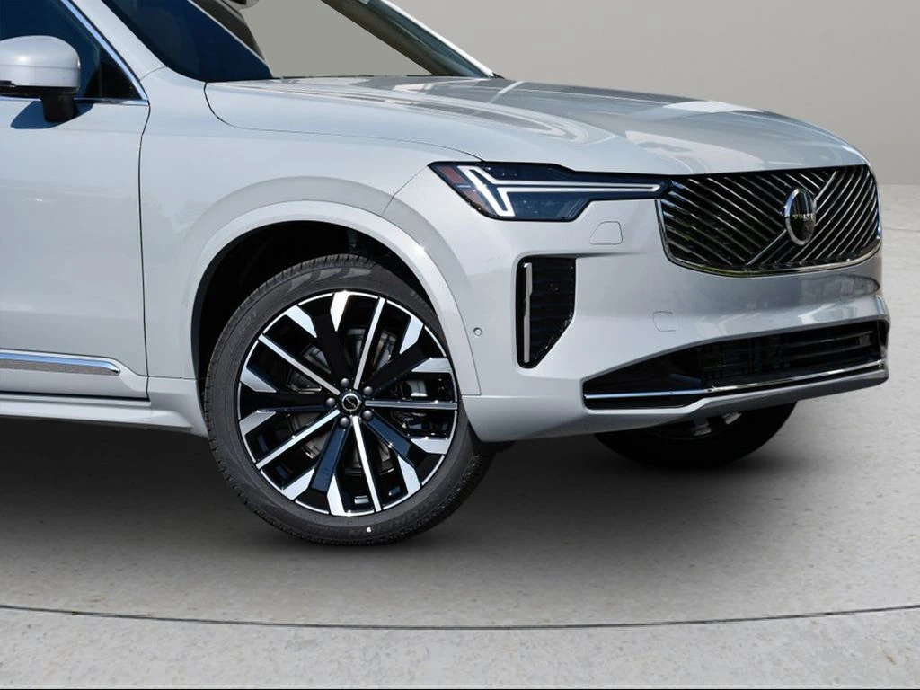 2026 Volvo XC90 Plus - Photo 10