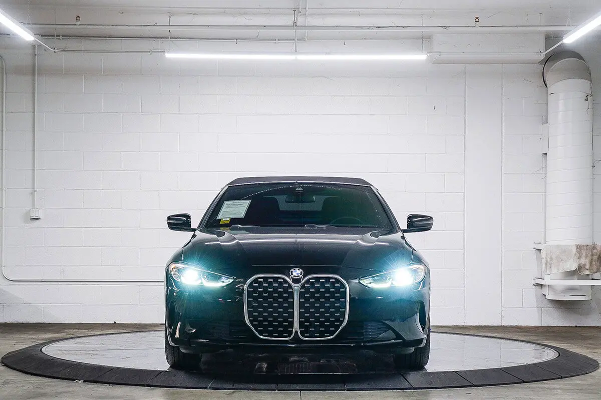 2024 Bmw 430i Convertible photo 2